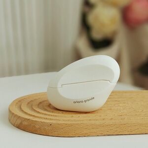 Ariana Grande Mod Vanilla EDP MINI Splash 0.25oz / 7.5 ml NWOB